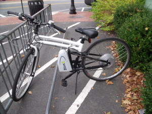BionX motor assisted bike parked in front of Herndon's Great Harvest Bakery