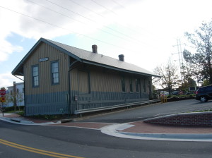 Bikers, runners, skaters, bladers and walkers travelling through the Town of Herndon, Virginia enjoy the W&OD Trail