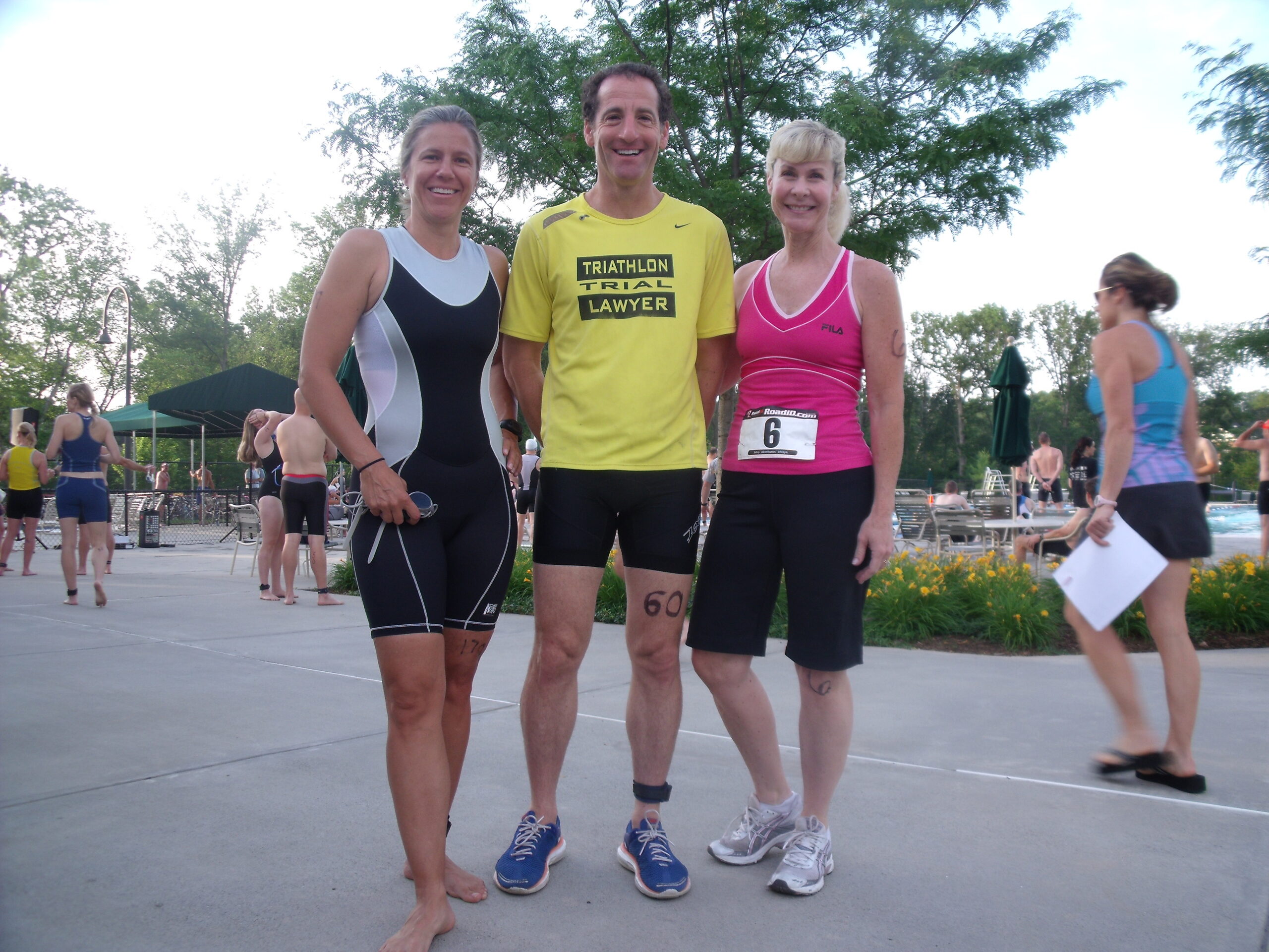 College roomates team up to "tri" the Boradlands Sprint Triathlon