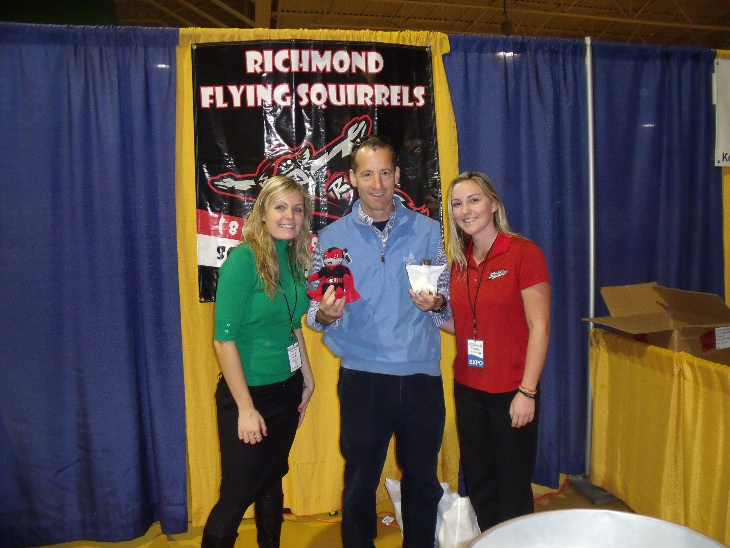 Herndon sports injury lawyer Doug Landau at the Richmond "Flying Squirrels' booth at the Richmond Marathon Races Exposition
