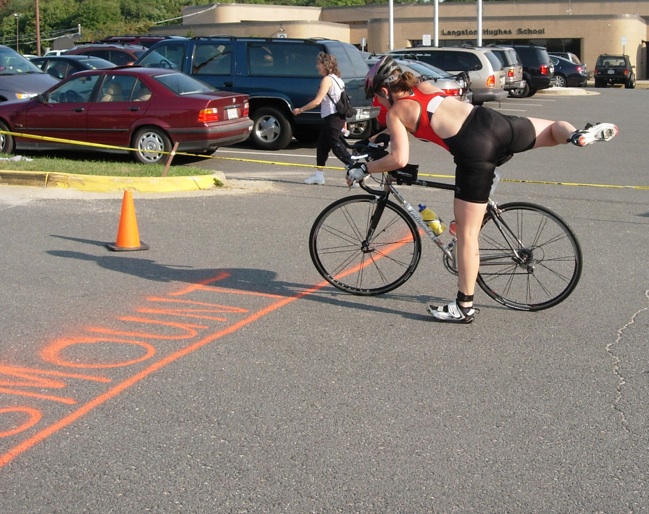 Injured_Triathletes_Lawyer_dismount.jpeg